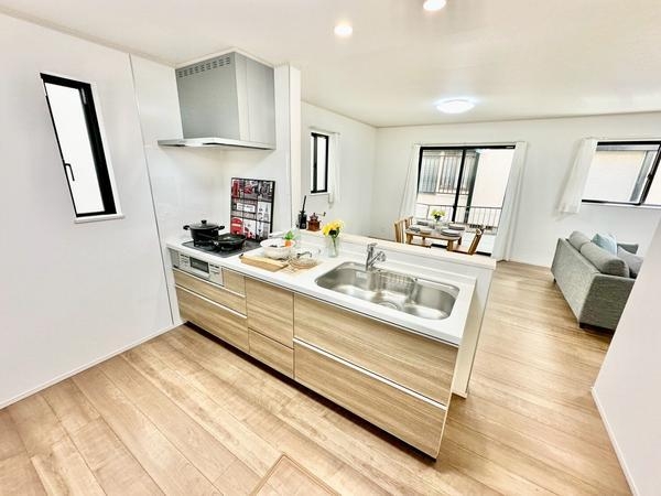 草加市青柳5丁目　新築一戸建て