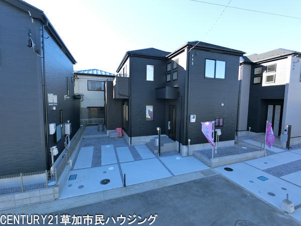 草加市青柳8丁目　新築一戸建て　17期　2号棟