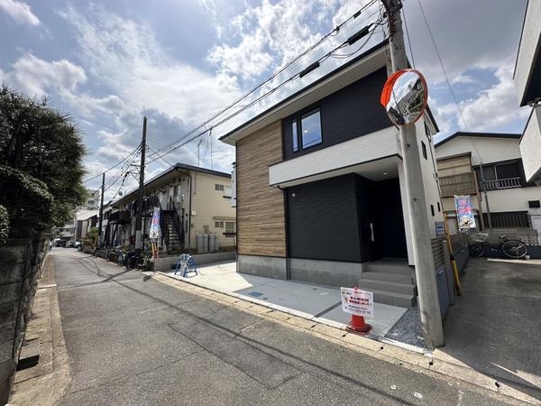 草加市栄町2丁目　新築一戸建て　4期