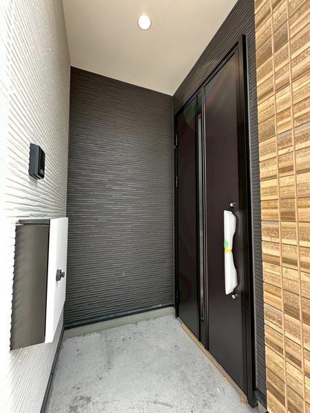草加市稲荷2丁目　新築一戸建て　12期
