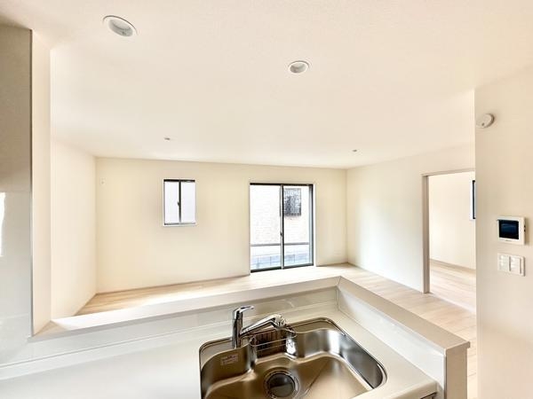 草加市青柳7丁目　新築一戸建て　2期