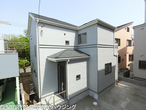 草加市青柳7丁目　新築一戸建て　2期