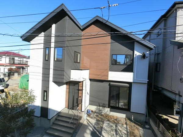 草加市谷塚町　中古一戸建て