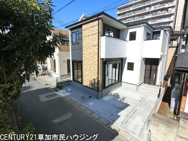 草加市旭町2丁目　新築一戸建て　5期