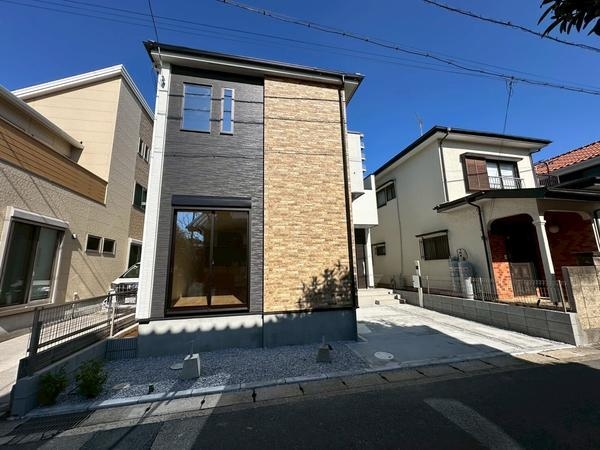 草加市旭町2丁目　新築一戸建て　5期