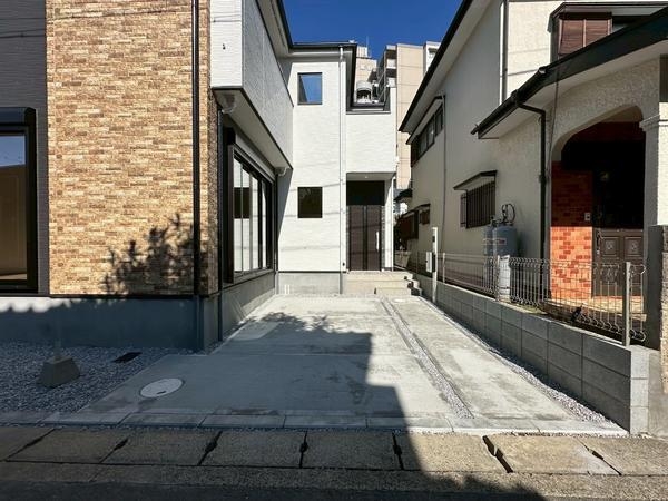 草加市旭町2丁目　新築一戸建て　5期