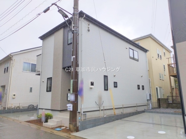 草加市中根2丁目　新築一戸建て　1期