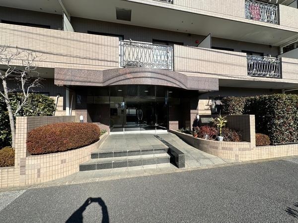 モナーク谷塚