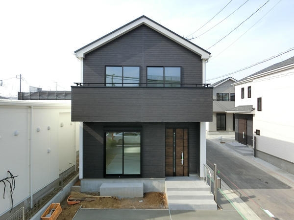草加市長栄1丁目　新築一戸建て　第2期D号棟
