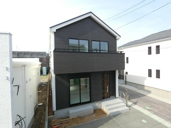 草加市長栄1丁目　新築一戸建て　第2期D号棟