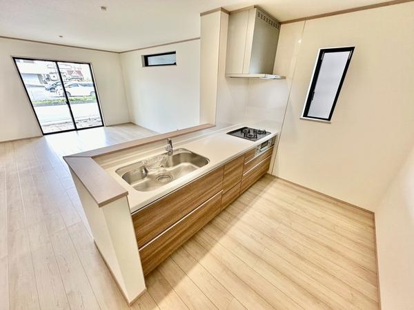 草加市青柳8丁目　新築一戸建て　4期