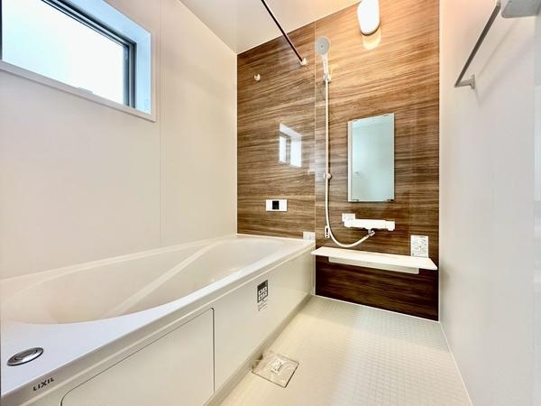 八潮市伊草1丁目　新築一戸建て　6期