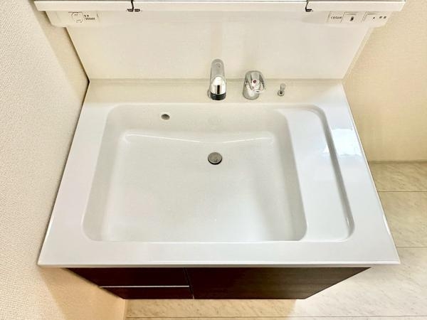 八潮市伊草1丁目　新築一戸建て　6期