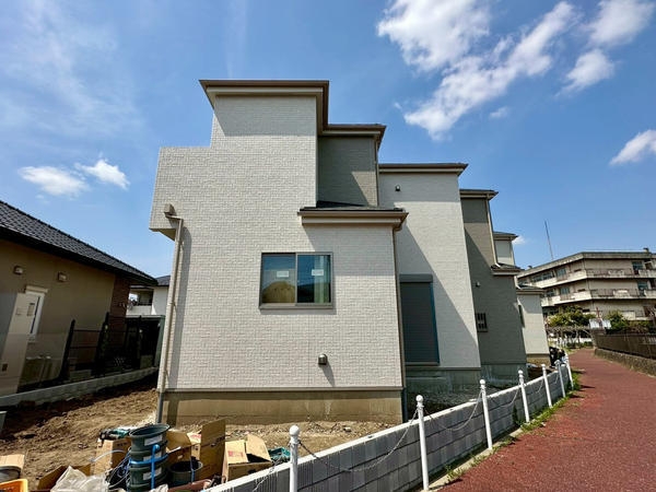 草加市八幡町　新築一戸建て　2号棟