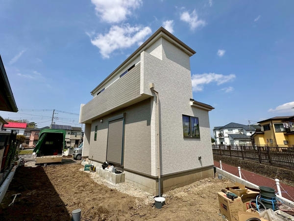 草加市八幡町　新築一戸建て　2号棟