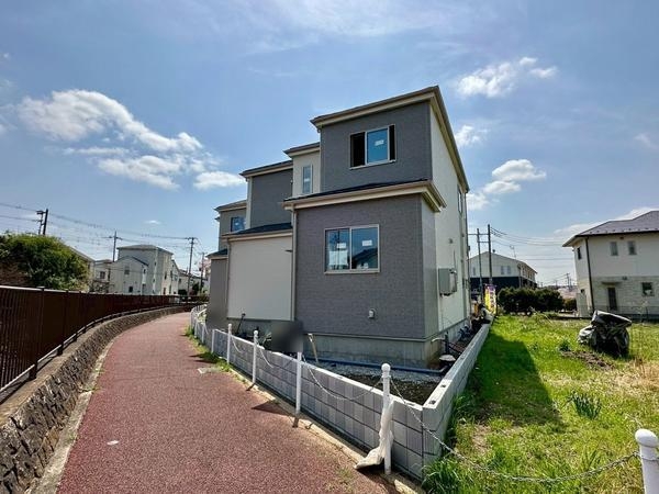 草加市八幡町　新築一戸建て　1号棟