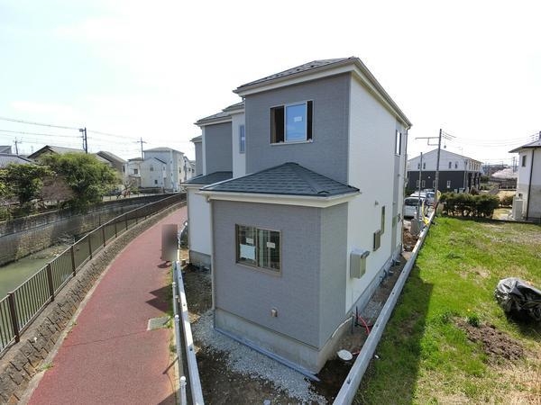 草加市八幡町　新築一戸建て　1号棟