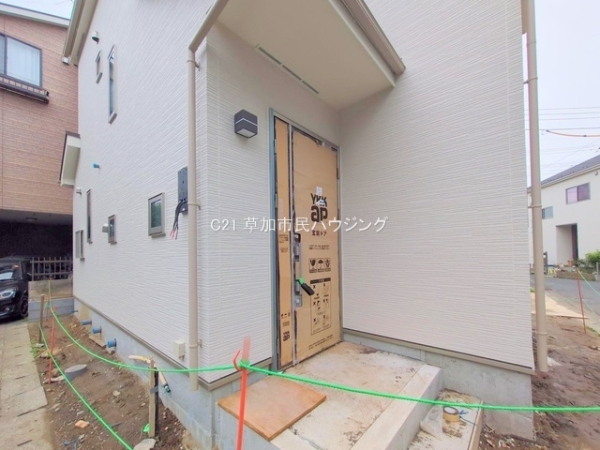 草加市稲荷2丁目　新築一戸建て　4期