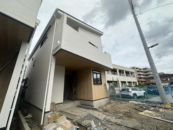 草加市氷川町　新築一戸建て　11期8号棟