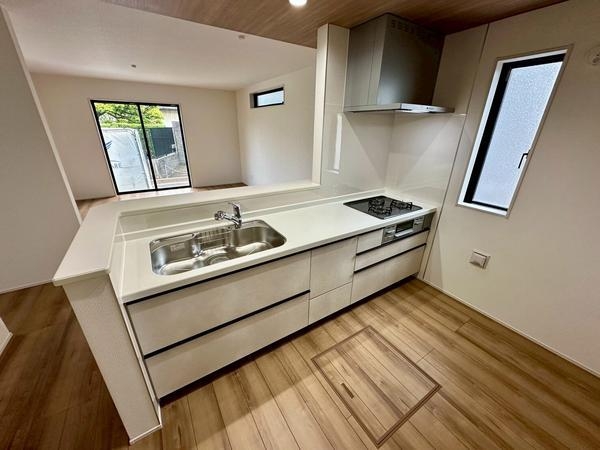 八潮市大曽根　新築一戸建て　7期2号棟