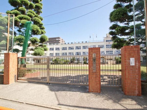 ジュウエル・フェニックス(梅島第一小学校)