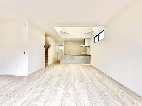 草加市吉町2丁目　新築一戸建て　7期