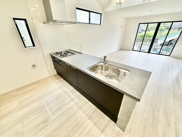 草加市吉町2丁目　新築一戸建て　7期