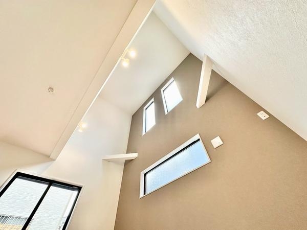 草加市手代３丁目　新築一戸建て　2期2号棟