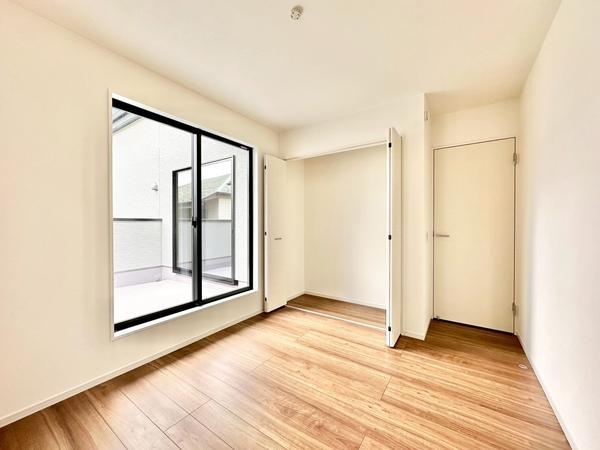 草加市手代３丁目　新築一戸建て　2期2号棟