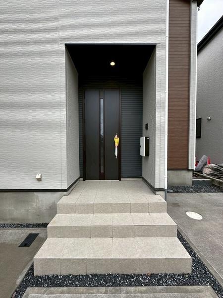 草加市手代３丁目　新築一戸建て　2期2号棟