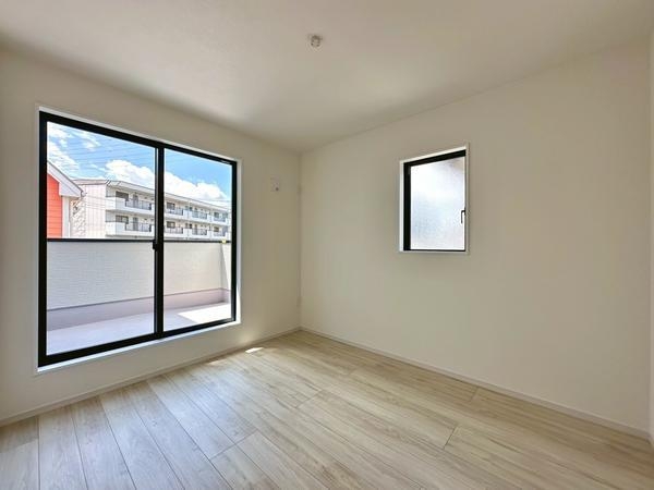 草加市手代３丁目　新築一戸建て　2期1号棟