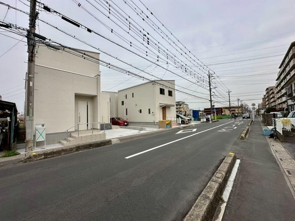 草加市中根2丁目　新築一戸建て　A号棟