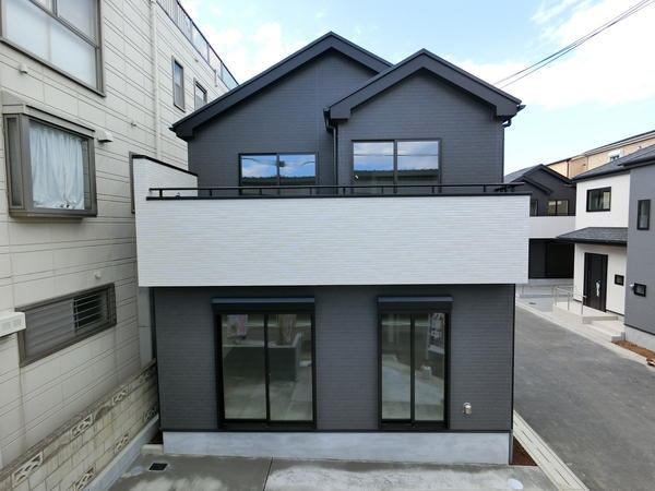 草加市八幡町　新築一戸建て　2期F号棟