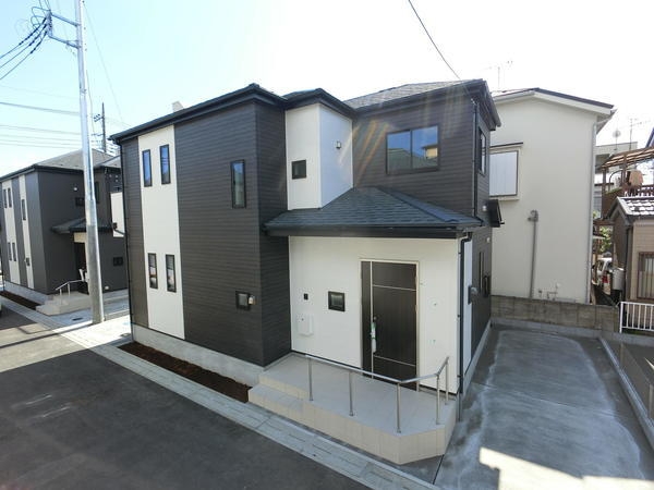 草加市八幡町　新築一戸建て　2期D号棟