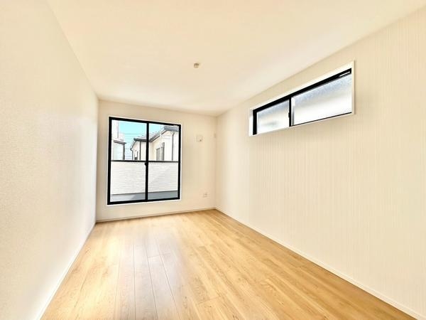 八潮市鶴ケ曽根　新築一戸建て　4期2号棟