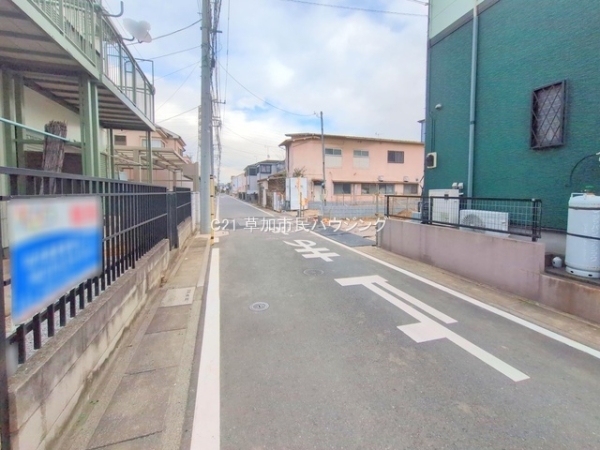 八潮市鶴ケ曽根　新築一戸建て　4期1号棟
