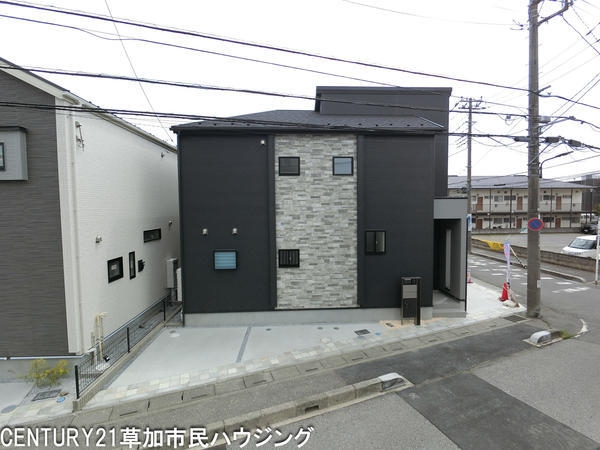 草加市瀬崎6丁目　新築一戸建て　1号棟