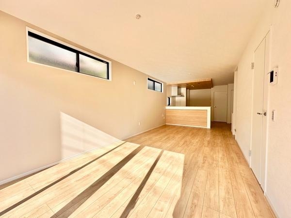 草加市氷川町　新築一戸建て　12期