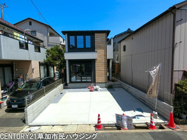 草加市氷川町　新築一戸建て　12期