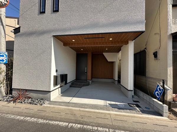 草加市瀬崎5丁目　新築一戸建て