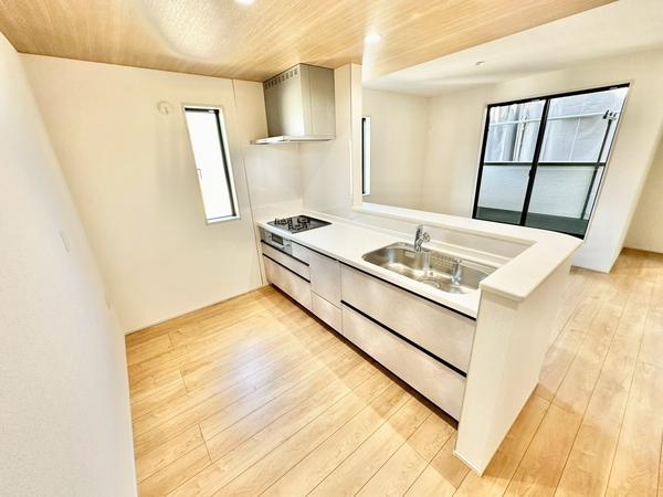 草加市青柳2丁目　新築一戸建て　23期