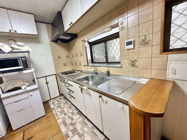 草加市新栄1丁目　中古一戸建て