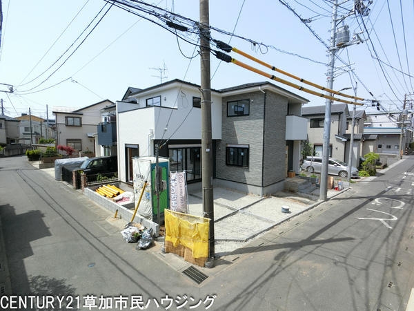 草加市稲荷2丁目　新築一戸建て　11期