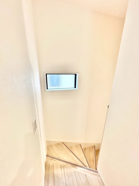 草加市稲荷2丁目　新築一戸建て　11期
