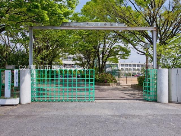 草加市谷塚1丁目 新築一戸建て 3期(谷塚中学校)