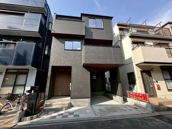 草加市谷塚1丁目　新築一戸建て　3期