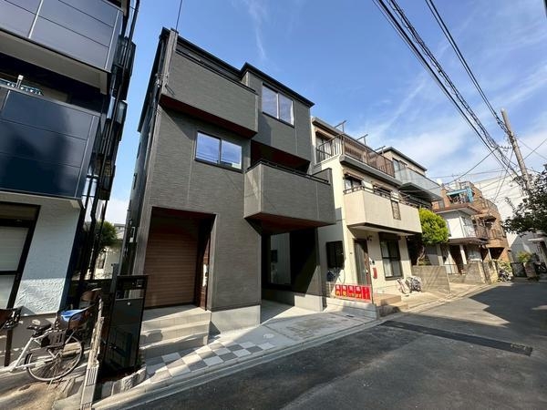 草加市谷塚1丁目　新築一戸建て　3期
