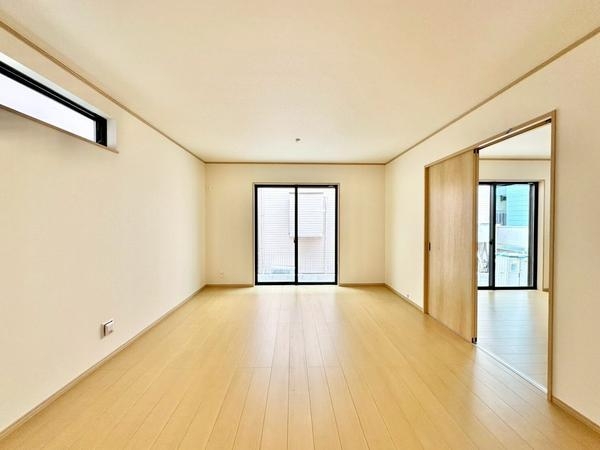 草加市西町　新築一戸建て