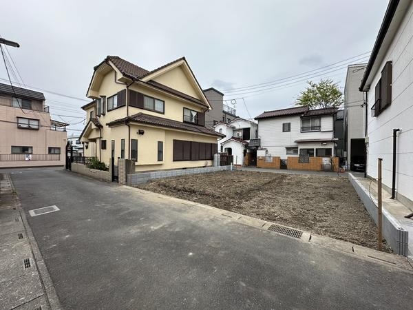 草加市谷塚仲町　新築一戸建て