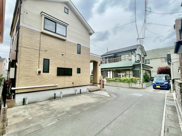 草加市花栗1丁目　中古一戸建て